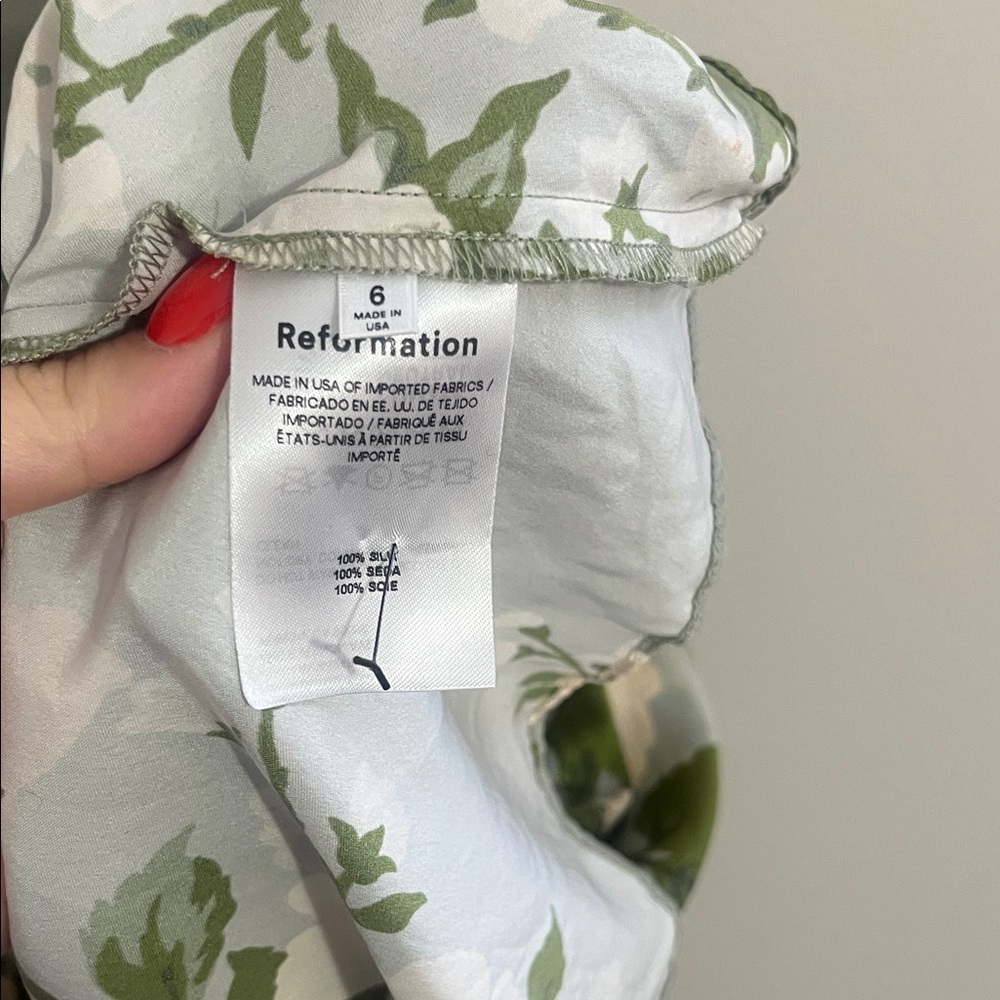 Reformation Sianna Silk Dress in the Tarragon floral print - Picture 9 of 13